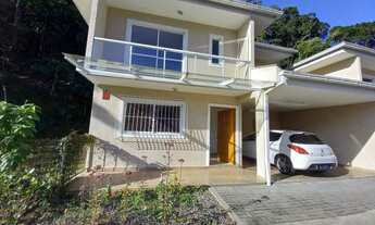 Imagem: Casa duplex em condomínio no Comary, Teresópolis