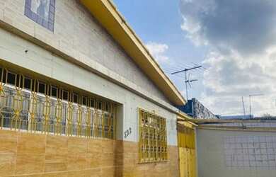 Imagem 3: Casa para Locação em Recife, IMBIRIBEIRA, 3 dormitórios, 1 suíte, 3 banheiros, 10 vagas