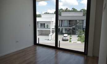 Imagem 2: Casa NOVA alto padrão no Residencial Real Park Arujá com piscina