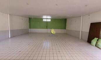 Imagem 6: EXCELENTE CASA Galpão / depósito com 2 vagas na garagem