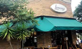 Imagem 2: Loja de esquina Itaim Bibi para locação - R João Cachoeira x R Iaiá