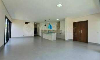 Imagem 3: Casa em Condomínio Portal do Sol Green,250,00 m², 3 suítes, Portal do Sol Green - Goiânia