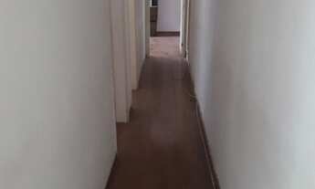 Imagem 5: Junto ao metrô do Flamengo e variado comércio