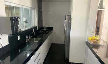 Imagem 4: Casa alto padrao a beira do rio verde