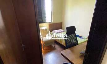 Imagem 7: Apartamento com 3 dormitórios à venda, 79 m² por R$ 210.000,00 - Marta Helena - Uberlândia