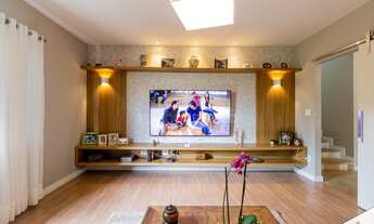 Imagem: Casa no Condomínio Colonial Village - Pindamonhangaba