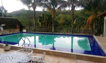 Imagem: Granja no Recanto dos Lagos com 1600 m²