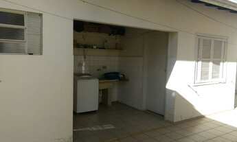 Imagem 2: Casa com 3 dormitórios à venda, 200 m² por R$ 850.000,00 - Vila Planalto - Vinhedo/SP