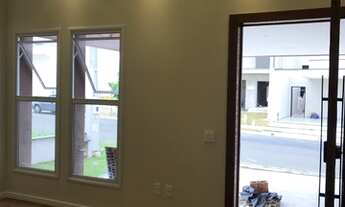 Imagem 5: OPORTUNIDADE - 2 Dormitórios com muito espaço externo