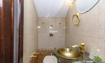 Imagem 7: Excelente casa com 228m² bem distribuída, semimobiliada, de alto padrão construtivo, com q