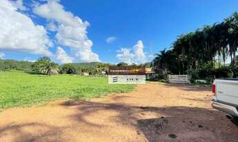 Imagem 2: Fazenda Premium 9.3 Alqueires ! Na Beira do Rio dos Bois - Varjão - GO !