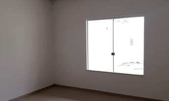 Imagem 7: Casa Nova no Bairro Antares em Rua Asfaltada