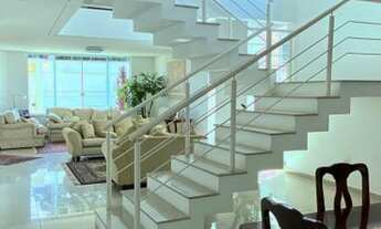 Imagem 2: Sobrado para venda tem 348 m² com 3 quartos