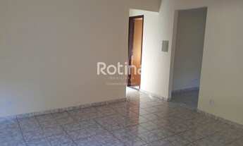 Imagem 2: Casa para aluguel, 2 quartos, 1 vaga, Nossa Senhora das Graças - Uberlândia/MG