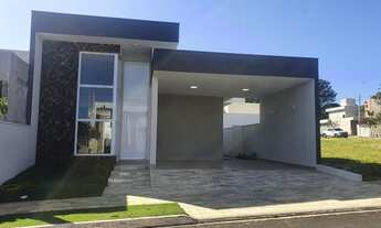 Imagem 3: Casa de condomínio para venda possui 160 metros quadrados com 3 quartos