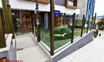 Imagem 2: Apartamento mobiliado no bairro carvoeira em florianópolis