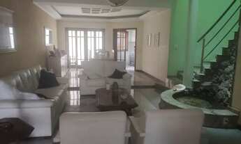 Imagem: Casa à venda no Condomínio Constantino