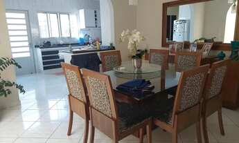 Imagem 3: Térrea para venda possui 223 metros quadrados com 3 quartos em Vila Vianelo - Jundiaí - SP