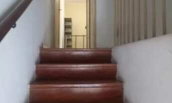 Imagem 4: Sobrado localizado próximo a estação de metro santa cruz