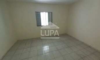 Imagem 7: Casa Térrea com 6 dormitórios á venda na Vila Nivi