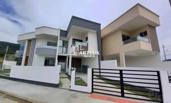 Imagem: Sobrado a venda em Forquilhas em São José/SC