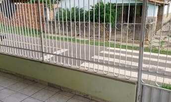 Imagem 2: Casa em Esperantina-PI, Centro da cidade, 4 quartos, 3 banheiros