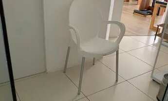 Imagem 7: Sala Comercial de 47m² c/ piso laminado e muita luz natural - Preço baixo para venda rápid