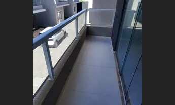 Imagem 2: Excelente casa solta com 4/4, sendo 3 suítes, uma master com closet e varanda