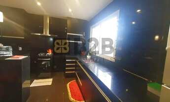 Imagem 7: Casa para Venda em Bauru, Vila Brunhari, 3 dormitórios, 3 suítes, 4 banheiros, 2 vagas