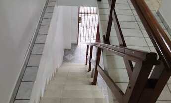 Imagem 3: Vendo essa casa na avenida Ferreira Pena