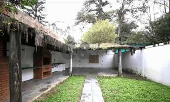 Imagem: Sobrado - 4 Dormitórios (Suítes) à Venda