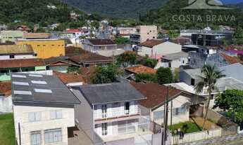 Imagem 7: Amplo sobrado em localização central nobre!