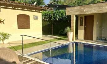 Imagem 2: Angra dos Reis (Condomínio Porto Frade) - Casa com 4 quartos (3 suítes), piscina