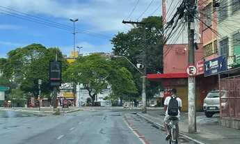 Imagem: ALUGO GALPAO PRA COMERCIO