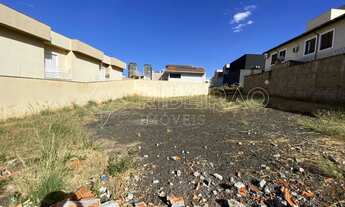 Imagem 3: Terreno plano para locação no jardim botânico