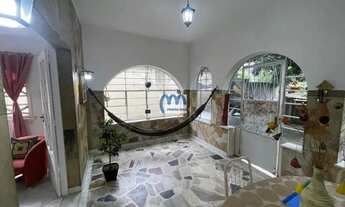 Imagem 4: Casa à venda com 3 quartos, 84m²