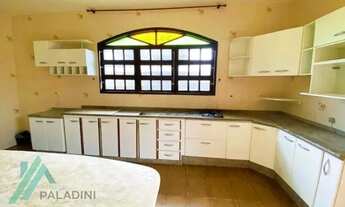 Imagem 2: Venda casa no Village em Imbituba Suíte, edícula gourmet e amplo quintal