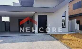 Imagem: Casa de condomínio em Avenida A - São