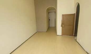 Imagem 4: Imóvel para aluguel possui 56 metros quadrados com 2 quartos em Grajaú - Rio de Janeiro