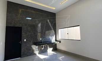 Imagem 6: Casa para venda possui 120 metros quadrados com 3 quartos em Parque Real - Caldas Novas