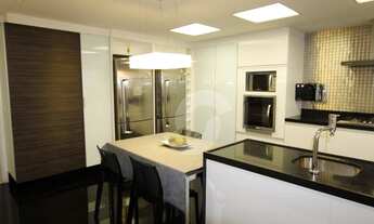 Imagem 3: Apartamento duplex, 270m², Icaraí, de frente para o mar, sol da manhã, 4 suítes, lazer com