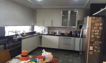 Imagem 7: Apartamento de 300 metros quadrados no bairro Casa Forte com 4 quartos