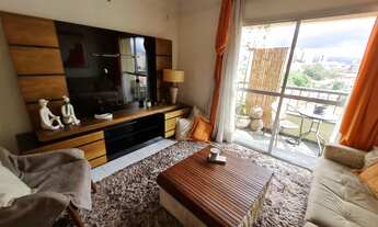 Imagem 3: Apartamento com 77m², 2 dormitórios sendo 1 suíte com armários, 1 escritório com estante e