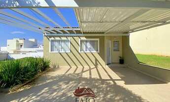 Imagem: Casa térrea no condomínio Horto Florestal