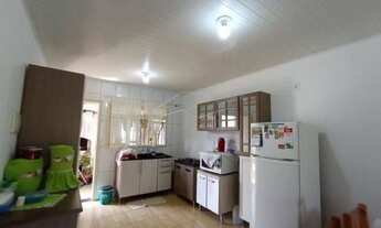 Imagem 2: Casa com piscina em ótima localização