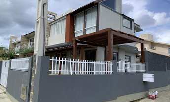 Imagem 2: Casa para venda tem 10 metros quadrados com 3 quartos em Quinta dos Açores - Garopaba - SC