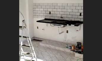 Imagem 3: Casa comercial para Locação Vila Tatetuba, São José dos Campos Parte superior suíte e hall