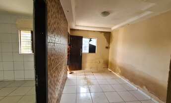 Imagem: Casa com 2 quartos em Torrões