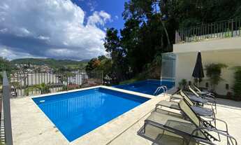 Imagem 2: Casa triplex para venda possui 131 metros quadrados com 3 quartos