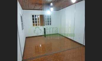 Imagem 7: Duas casas em Corrêas